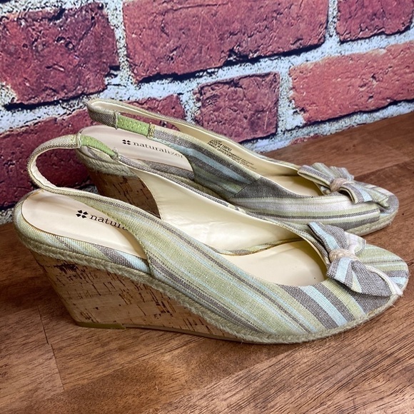 Naturalizer Green Striped Slingback Peep Toe with a Bow Wedge Fabric Sandal 10 - Picture 3 of 14